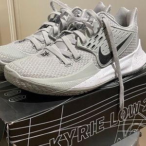 Kyrie 2 Low “Wolf Grey”